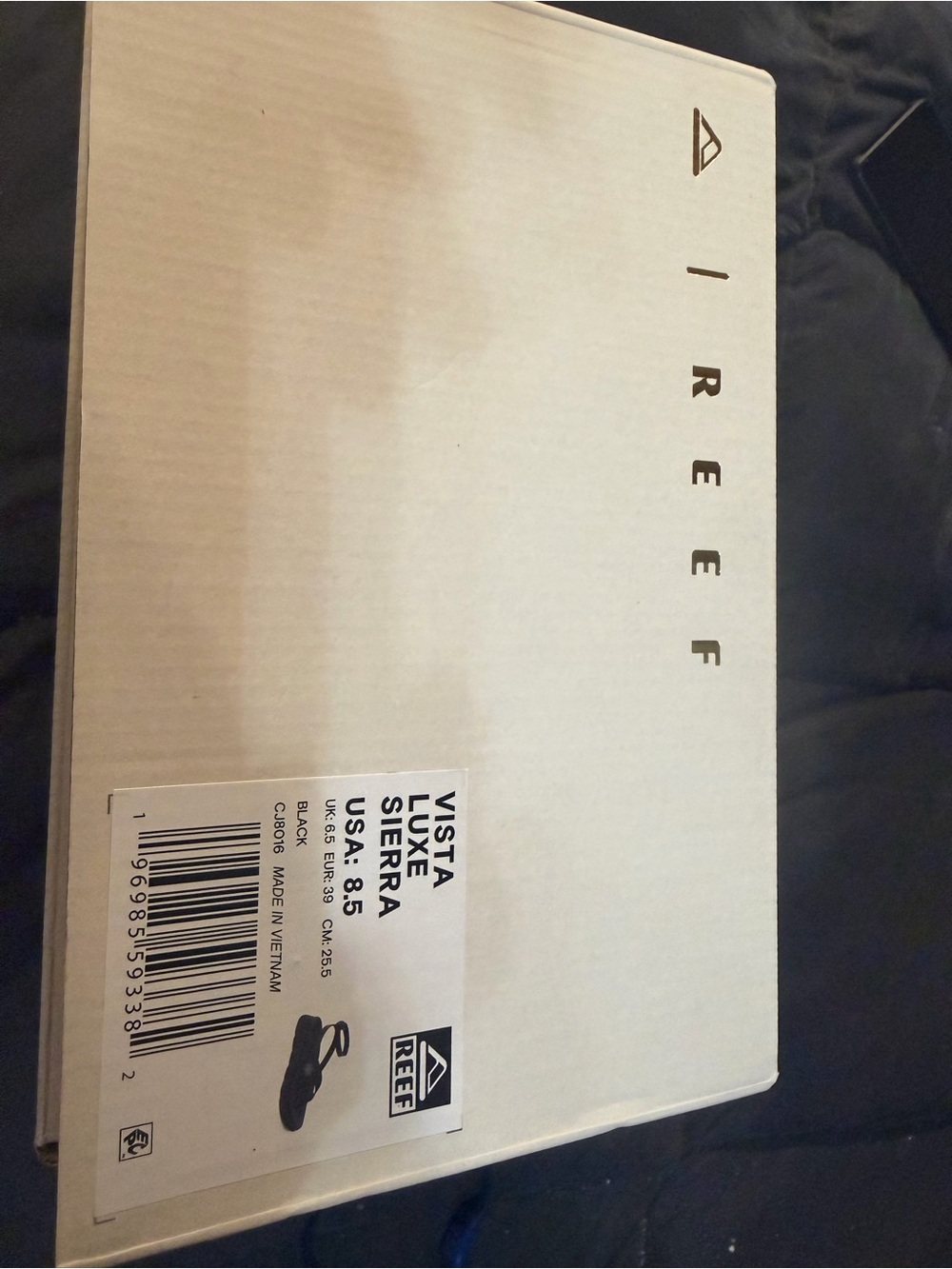 New in box Vista Luxe Sierra sandal